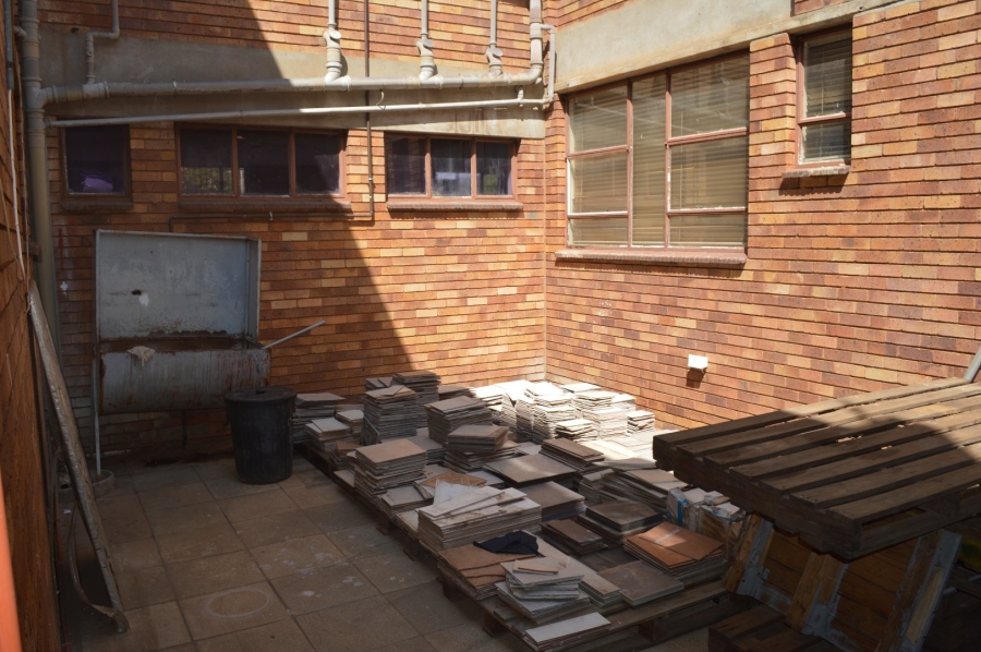 Commercial Property for Sale in Neserhof North West